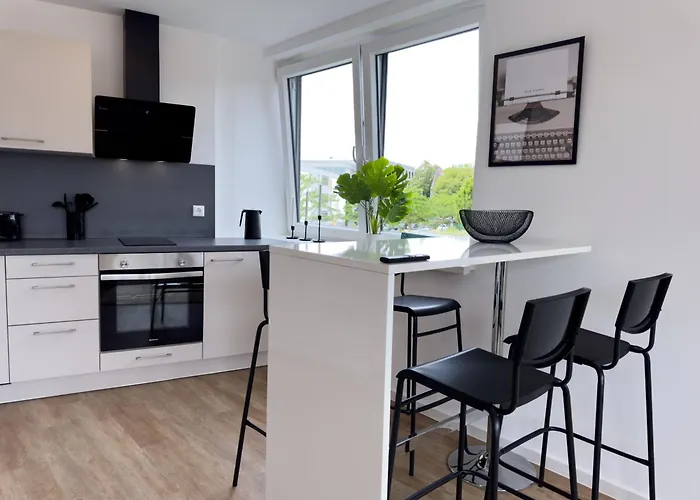 Schoene Zentrale Mit Parkplatz Lejlighed *